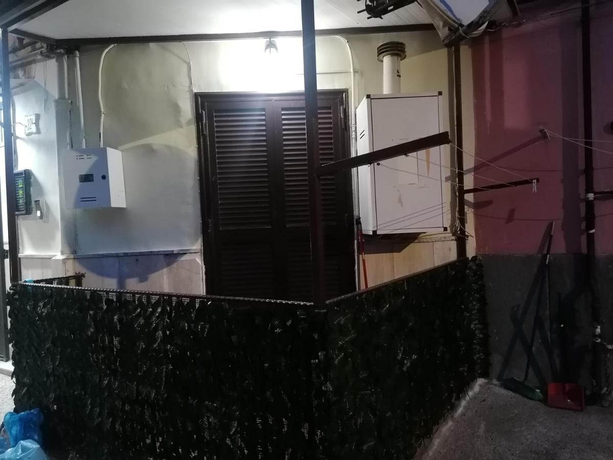 那不勒斯Casa Amelia住宿加早餐旅馆 外观 照片