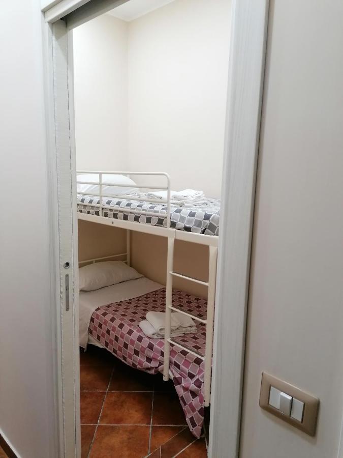 那不勒斯Casa Amelia住宿加早餐旅馆 外观 照片